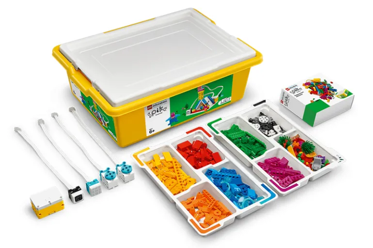 アドバンスコースの使用教材 LEGO SPIKE Essential